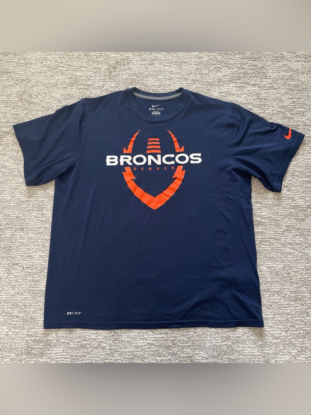 Denver Broncos Nike Dri-Fit Short Sleeve NFL T Shirt Mens Size XL Blue Orange